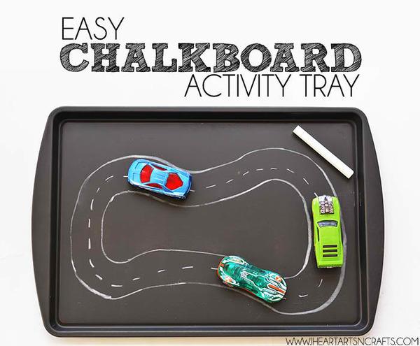 10 Car Activities for Toddlers - Chalkboard Activity Tray via @stitchesandpress