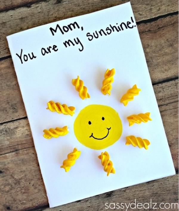 You Are My SunShine Noodle Card - Simple Card Making Ideas for Kids via @stitchesandpress