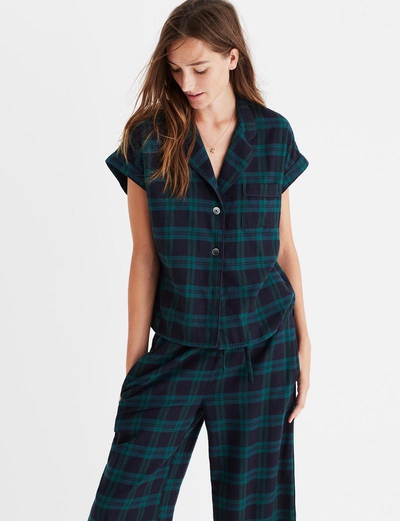 Best gifts for your pregnant friend - flannel pajamas